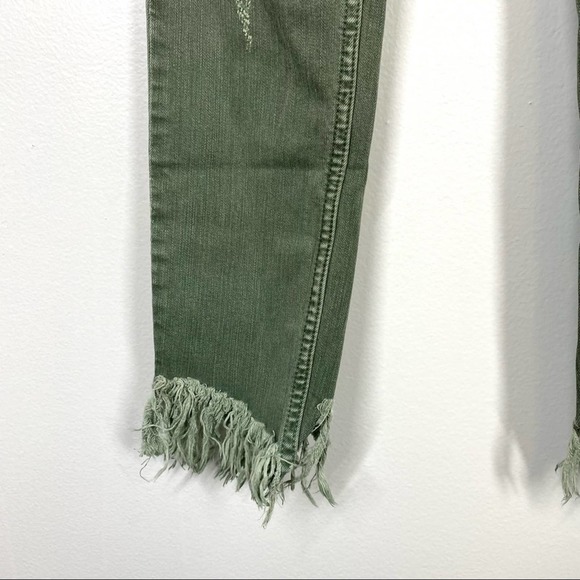 FREE PEOPLE Green Great Heights Frayed Skinny Jean Distressed Sage Raw Cut 26 - Picture 3 of 7